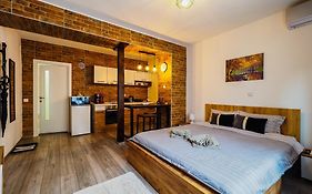Ben Apartments Near City Center